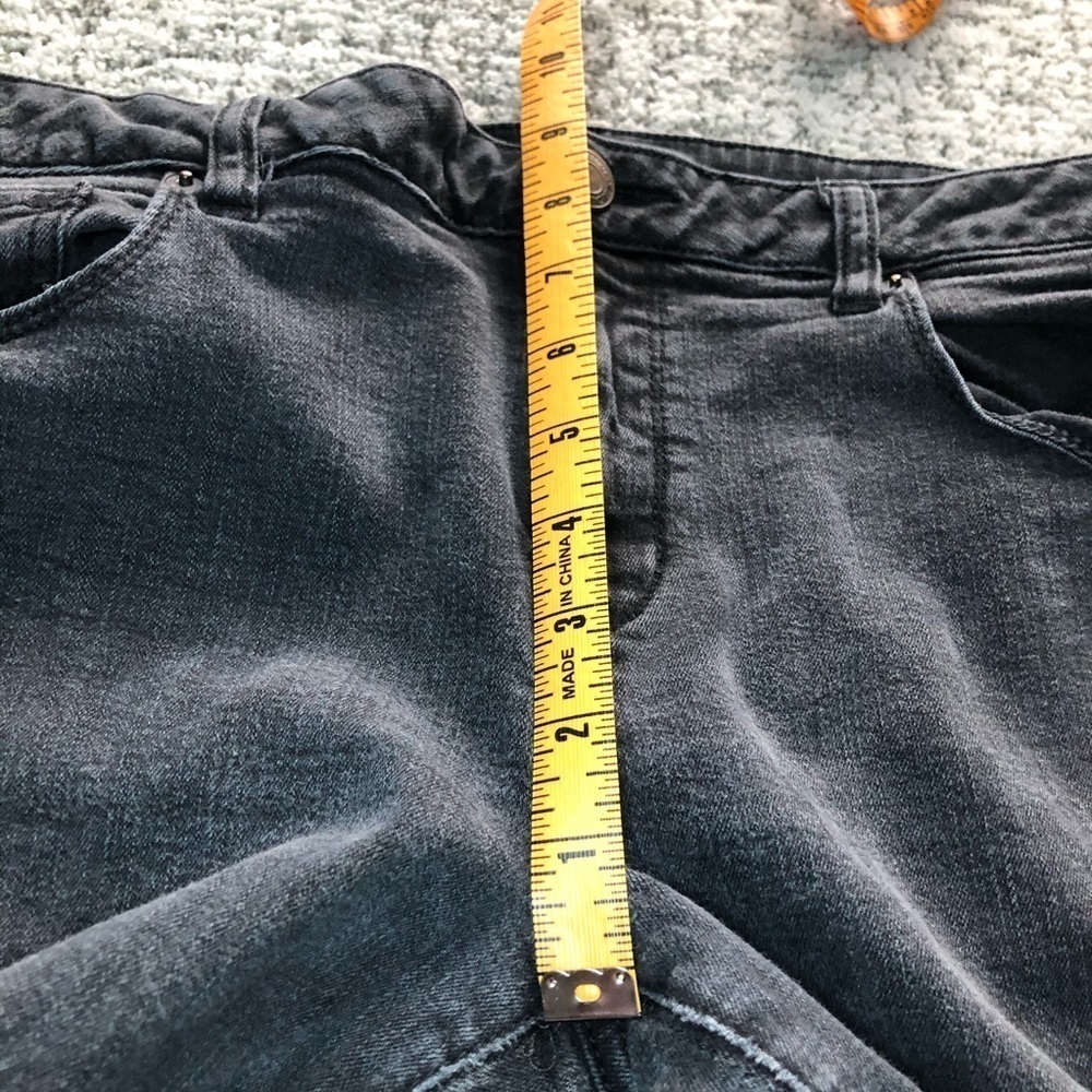 American Eagle Black Super Stretch Skinny Jeans - Picture 13 of 15